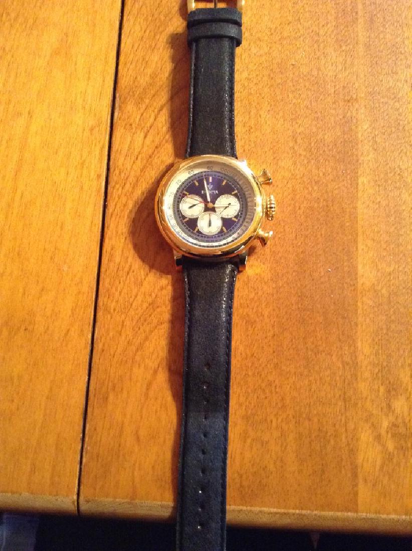 Invicta Chronograph 13057: Invicta Chronograph 13057