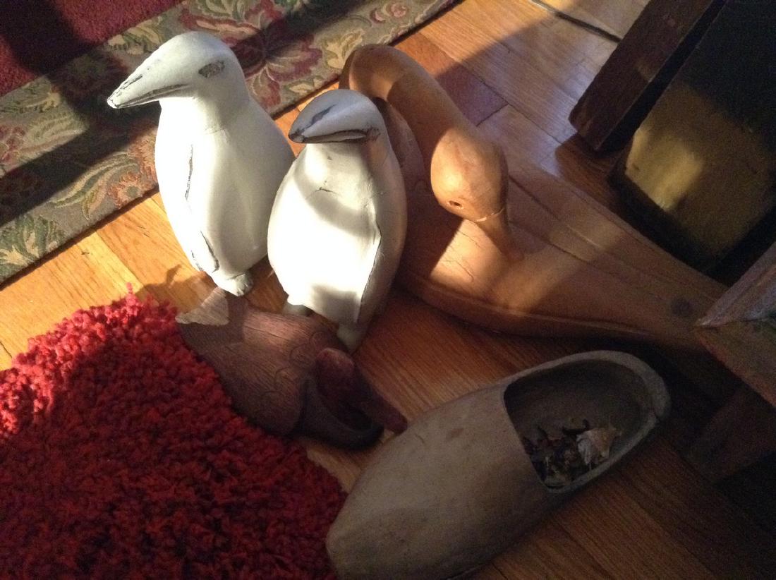Carved Wood Penquins Goose Duck: Carved Wood Penquins Goose Duck