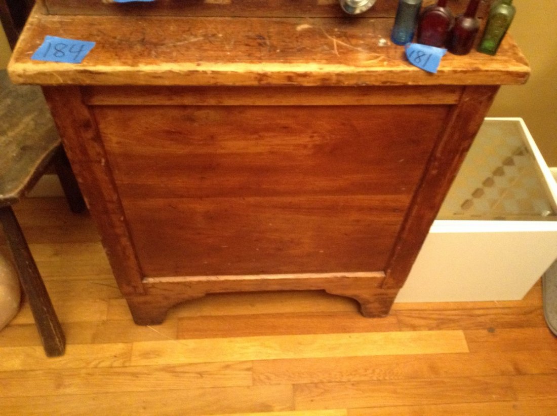 Blanket Chest: Blanket Chest