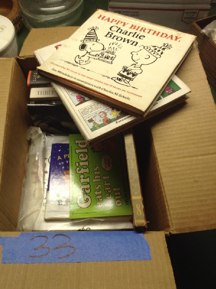 Vintage Box of books Peanuts Snoopy Garfield (1 of 1)