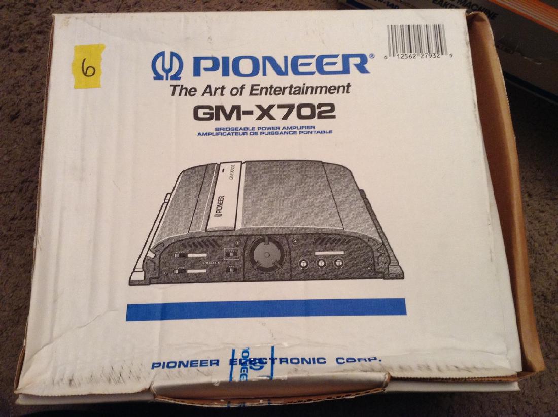 Pioneer GM-X702 Bridgeable Power Amplifier NIP: Pioneer GM-X702 Bridgeable Power Amplifier NIP