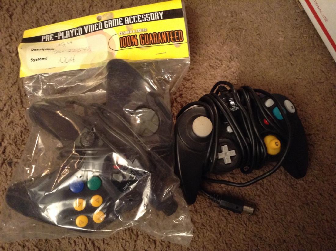 Mad Catz Controller & Superpad Controller (1 of 1)