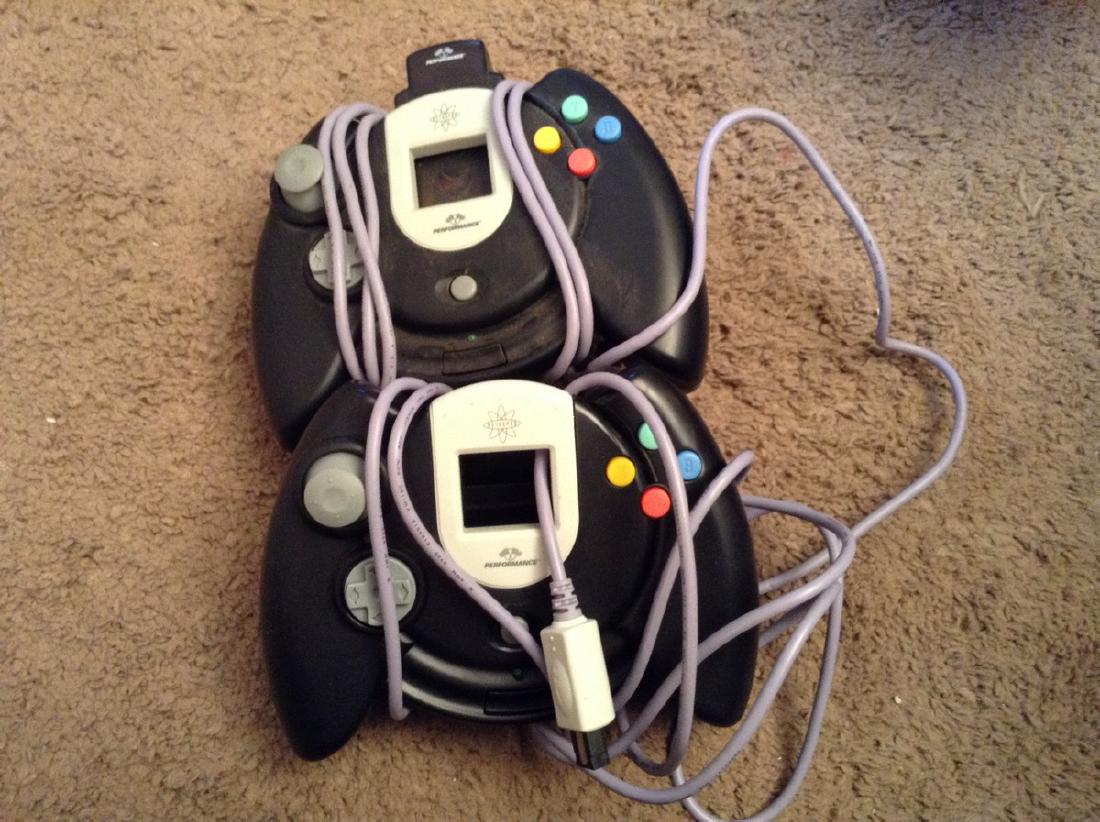 2 Performance hand controllers (1 of 1)