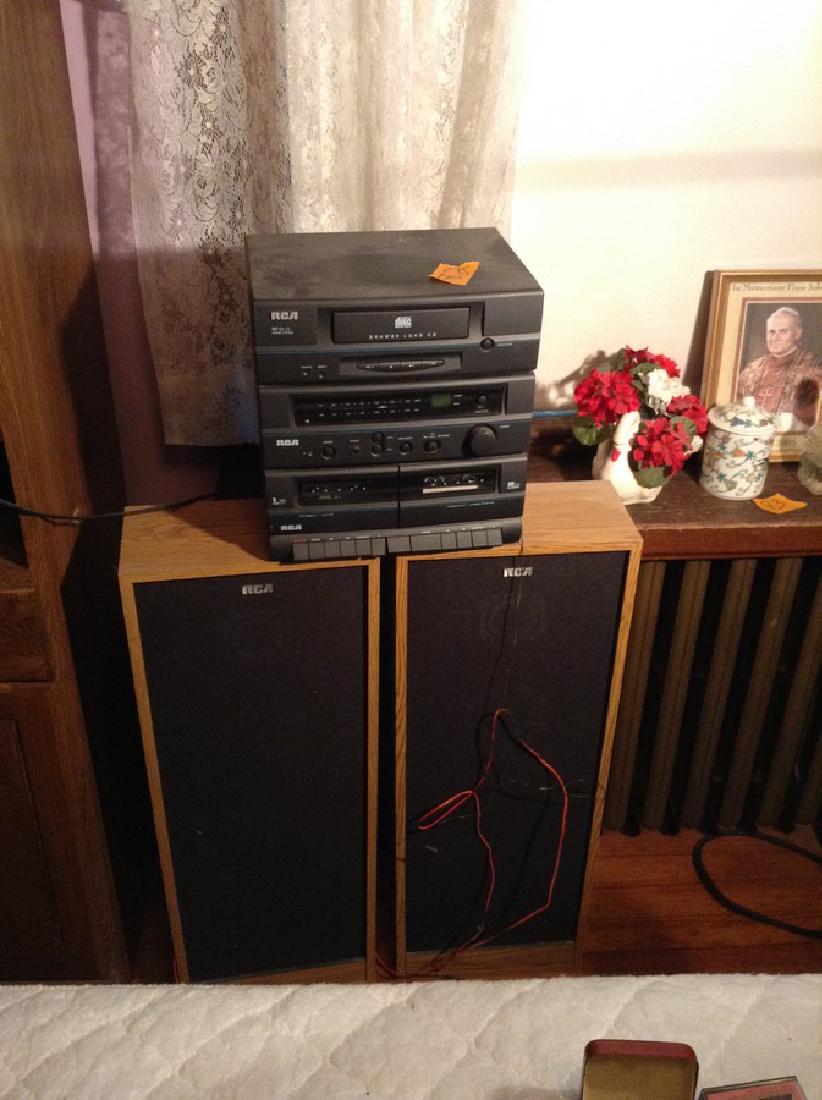 RCA stero and speakers: RCA stero and speakers