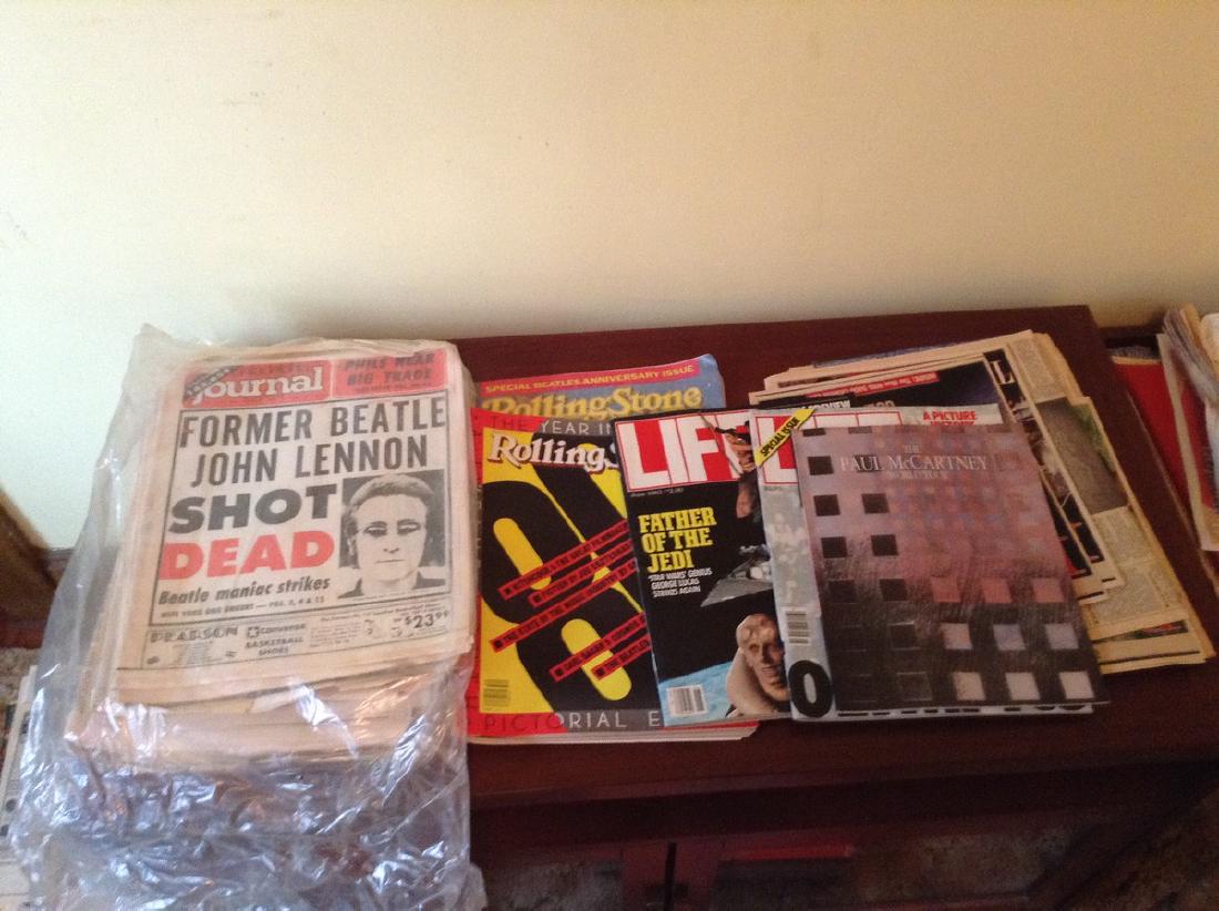 Original newspapers from john lennons death and life: Original newspapers from john lennons death and life magazines
