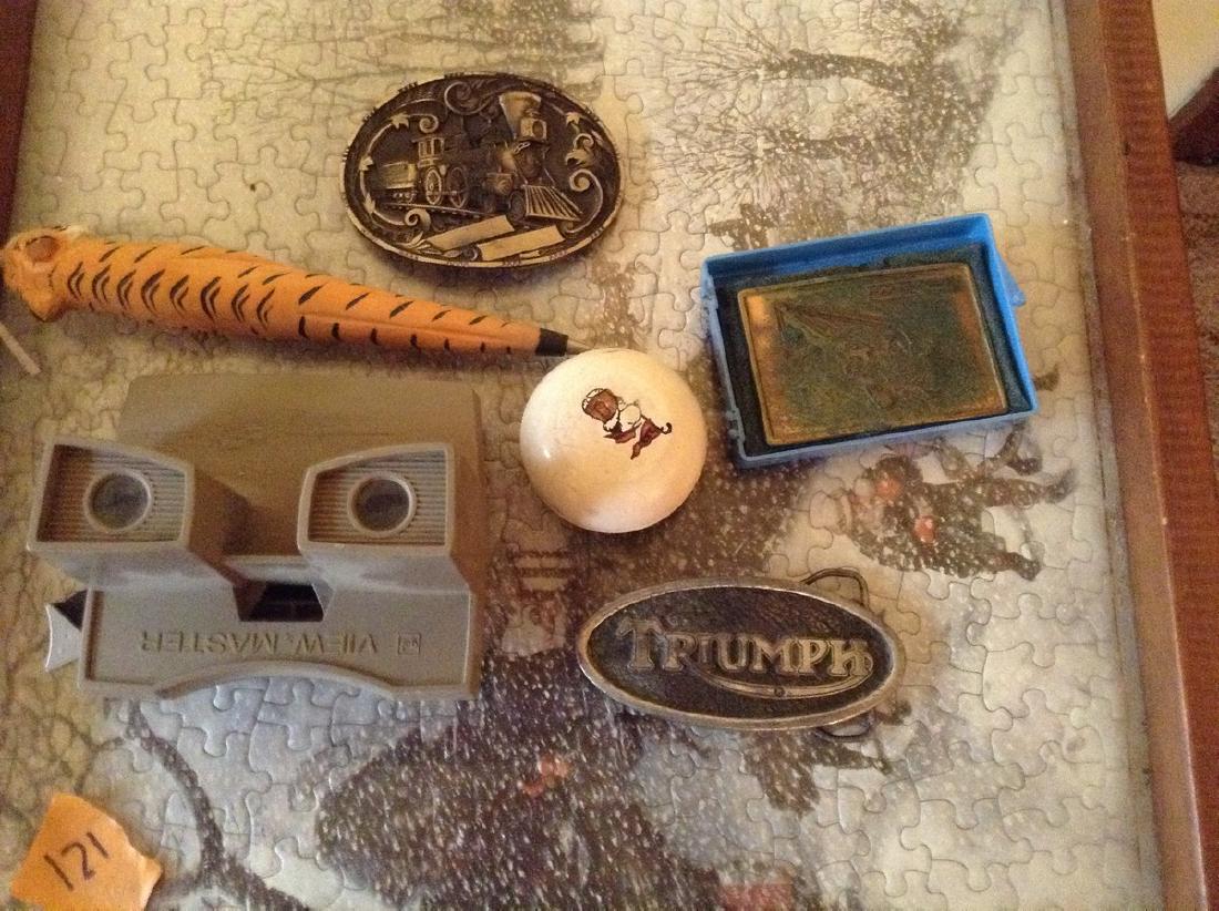 belt buckles - vintage yo yo - view master: belt buckles - vintage yo yo - view master