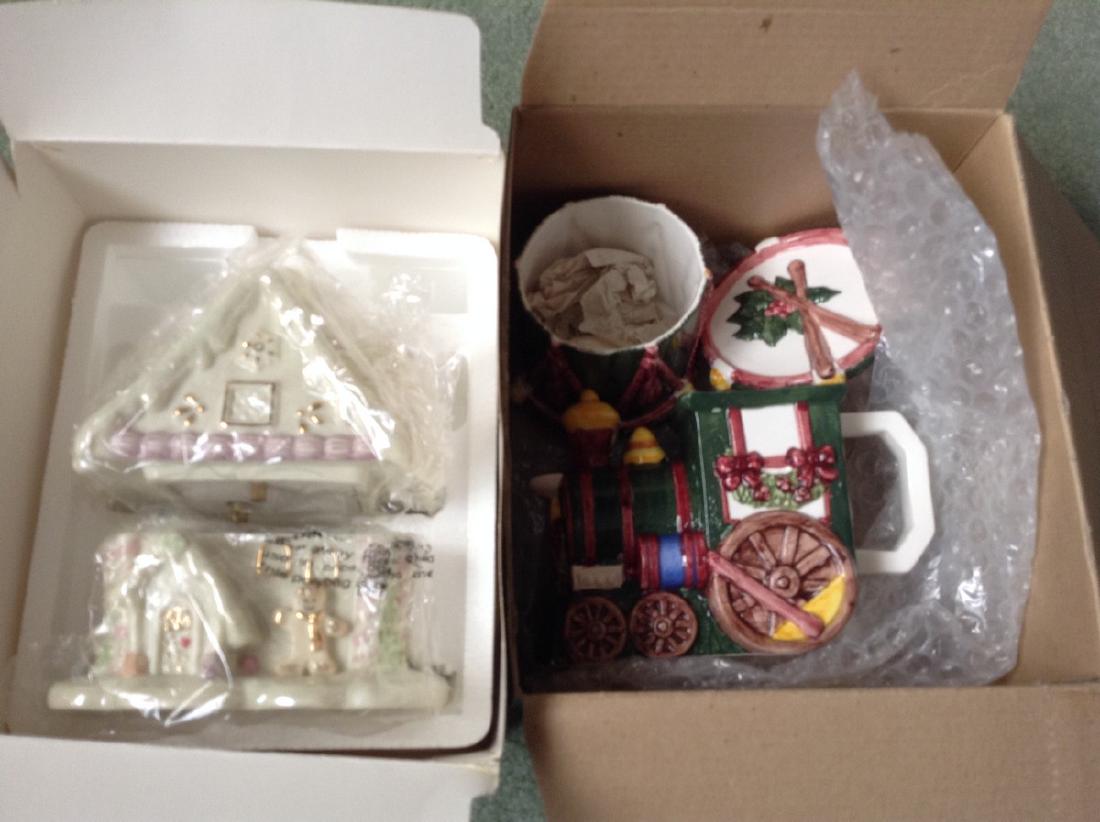 Lenox Music box & Cream & Sugar (1 of 1)