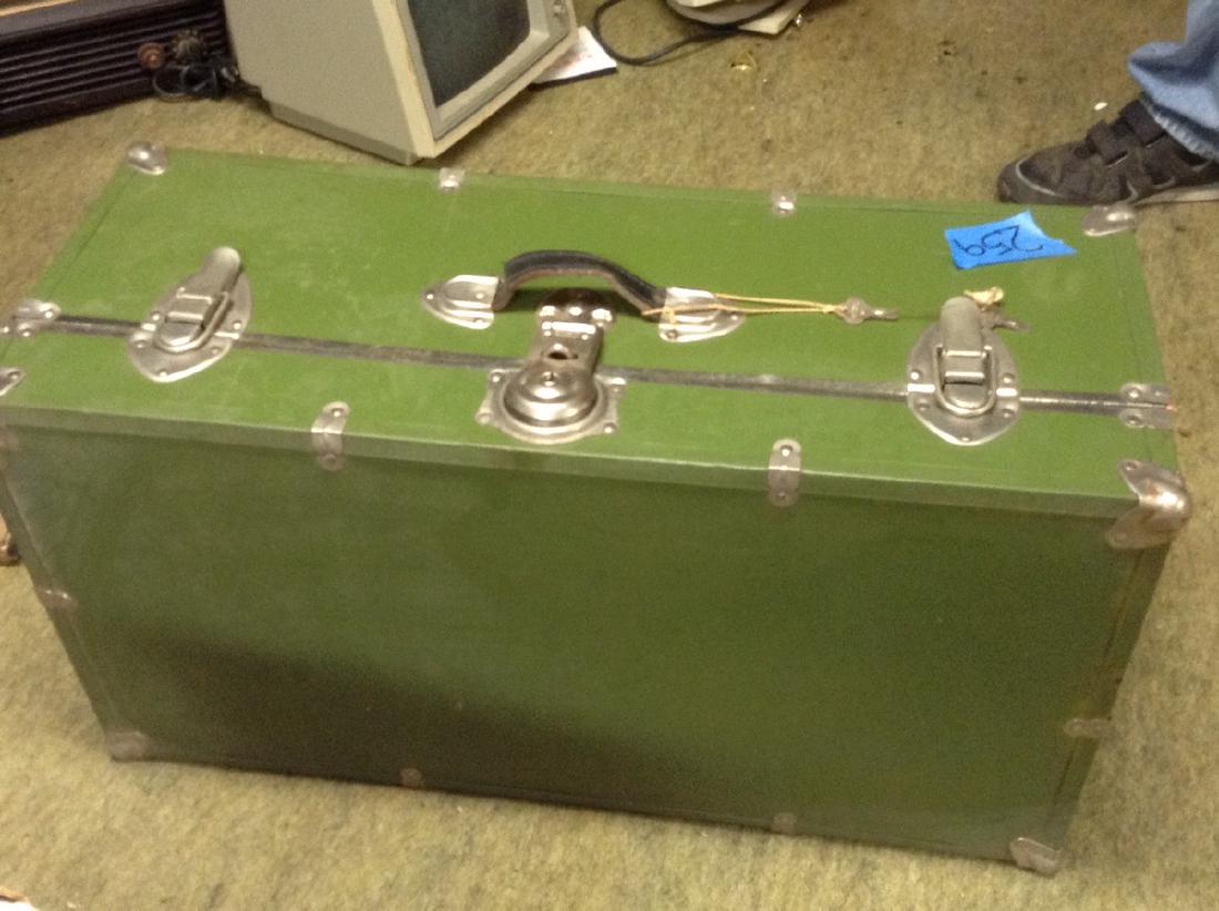 Steamer Trunk: Steamer Trunk