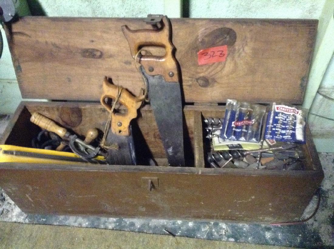 Vintage Carpenter toolbox with tools (1 of 1)
