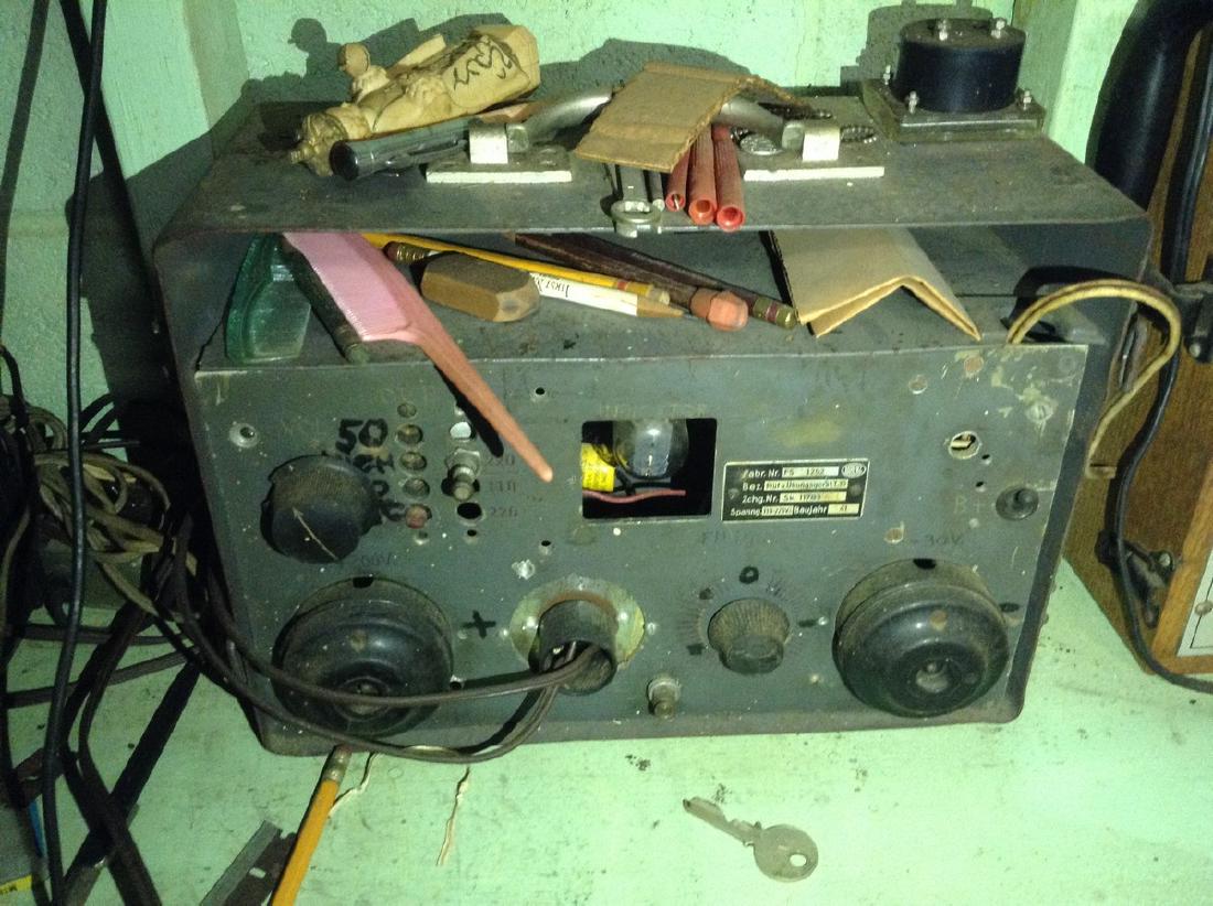 Vintage Radio Equipment (1 of 1)