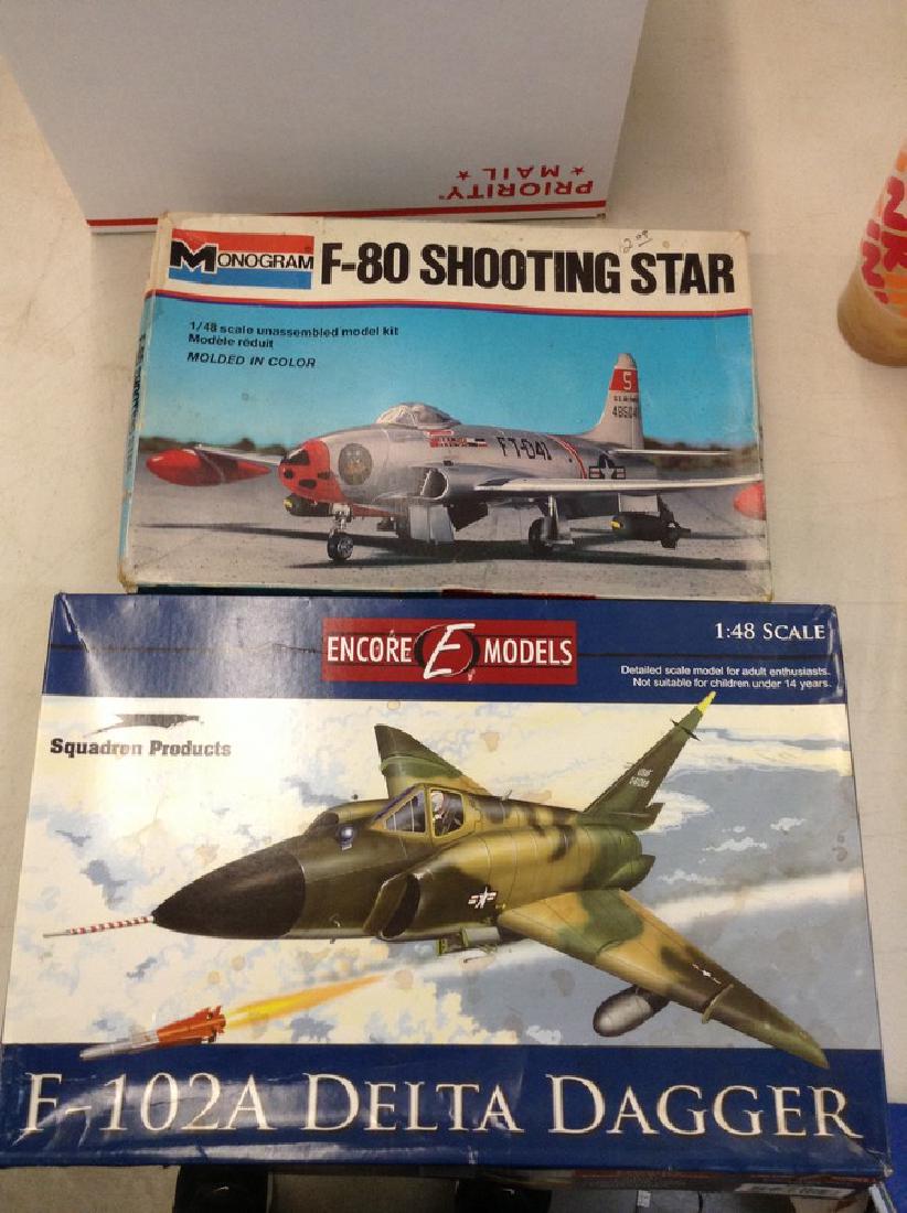 1: 48 F-102A Delta Dagger/ F 80 Shooting Star (1 of 1)