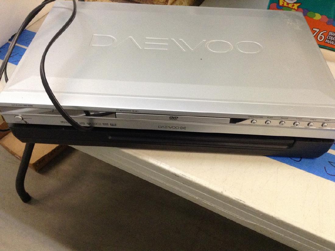 Epson Scanner & DVD Player (1 of 1)