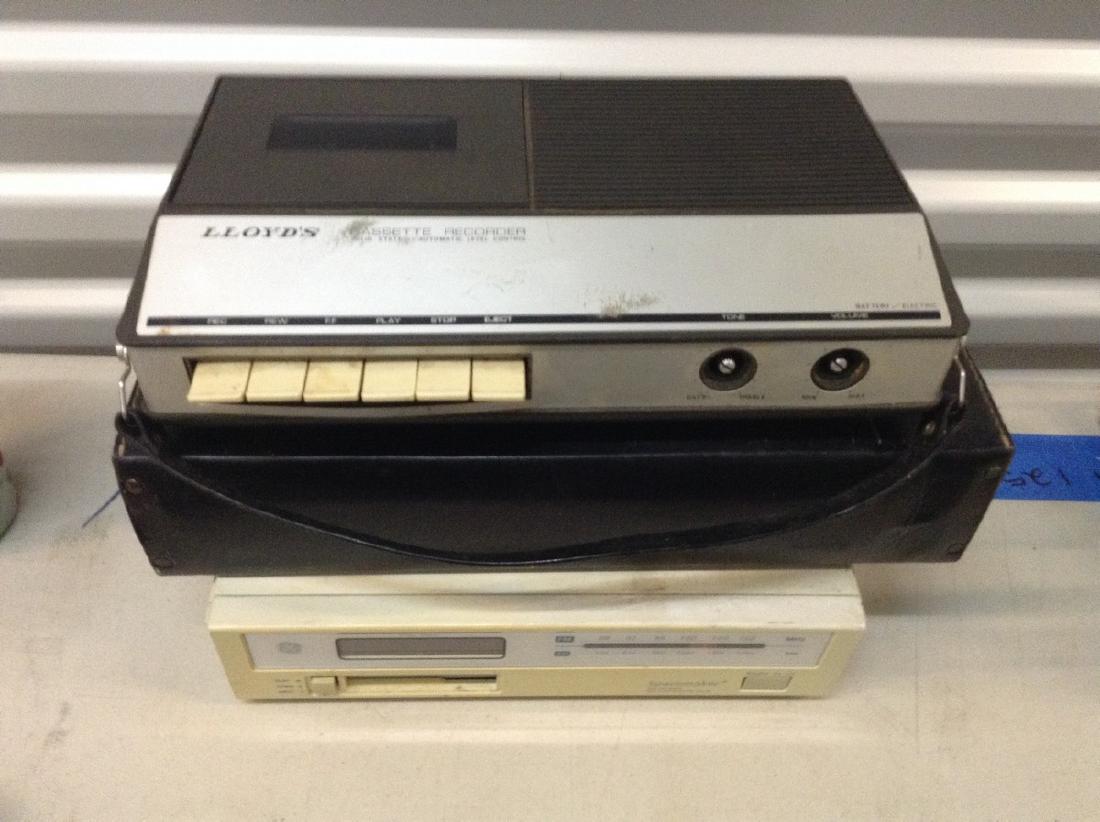 LLOYDS Cassette Player Space Maker Radio