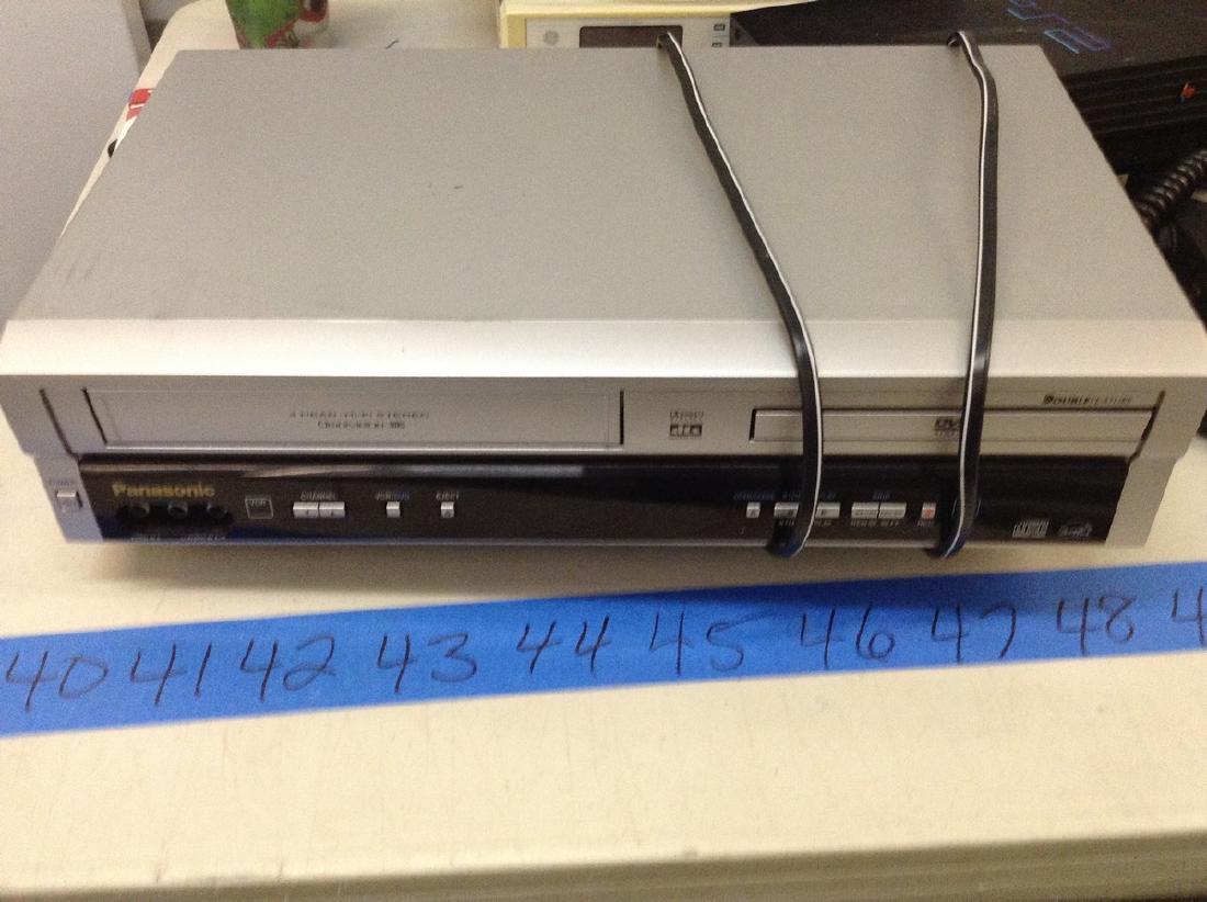 Panasonic 4 Head VHS Player DVD Combo (1 of 1)