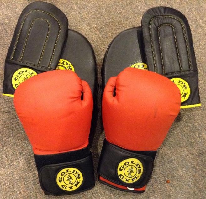 Lot of Gold Gym Gloves: Lot of Gold Gym Gloves