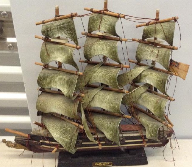 Cutty Sark Wooden Ship Model: Cutty Sark Wooden Ship Model