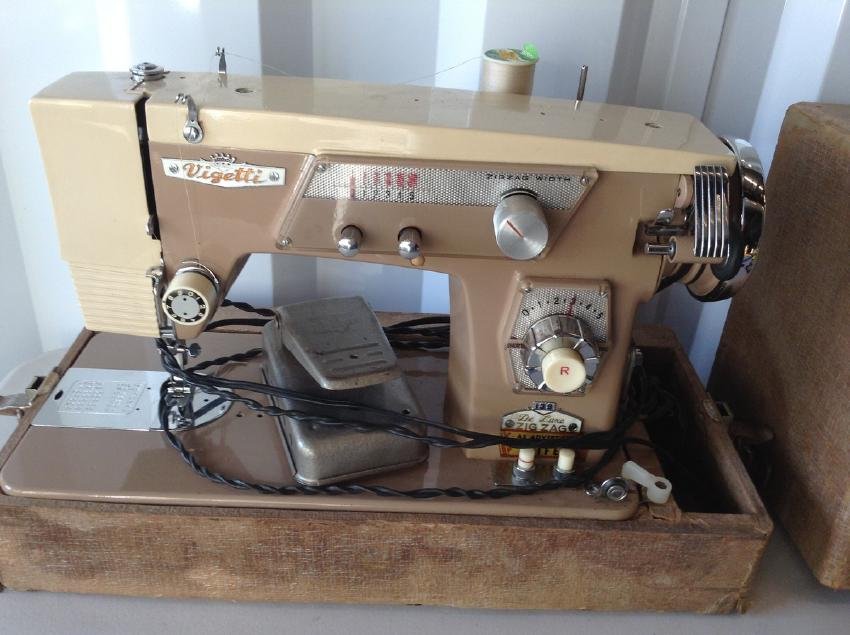 Vigetti Sewing Machine: Vigetti Sewing Machine