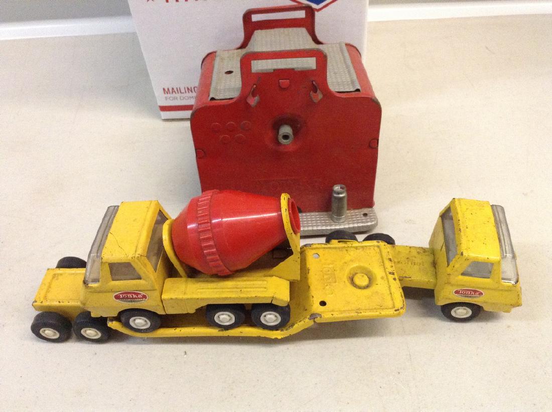Tonka Trucks: Tonka Trucks
