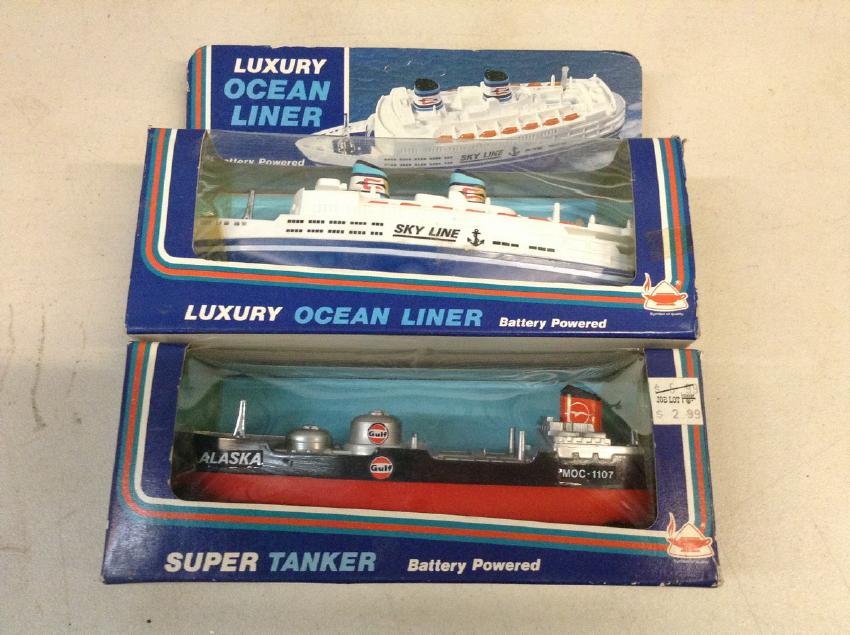 toy ocean liner