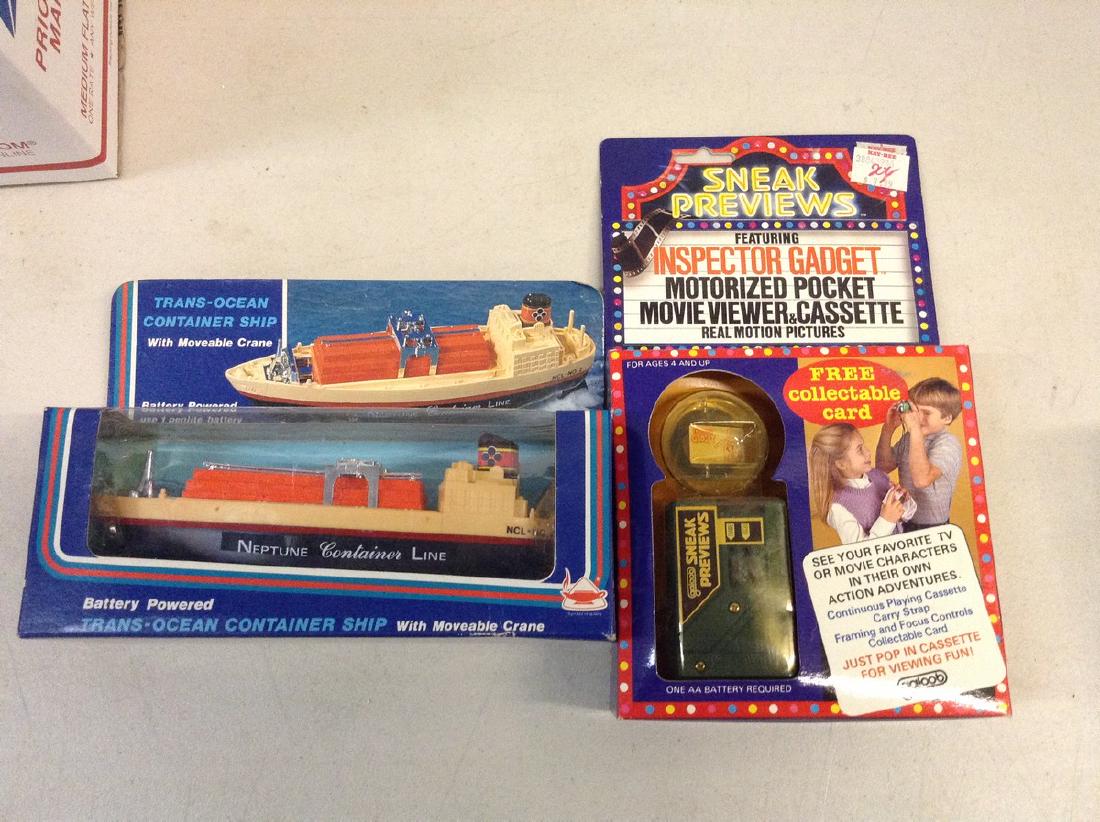 Battery Powered Container Boat & Ispector Gadget Pocket (1 of 1)