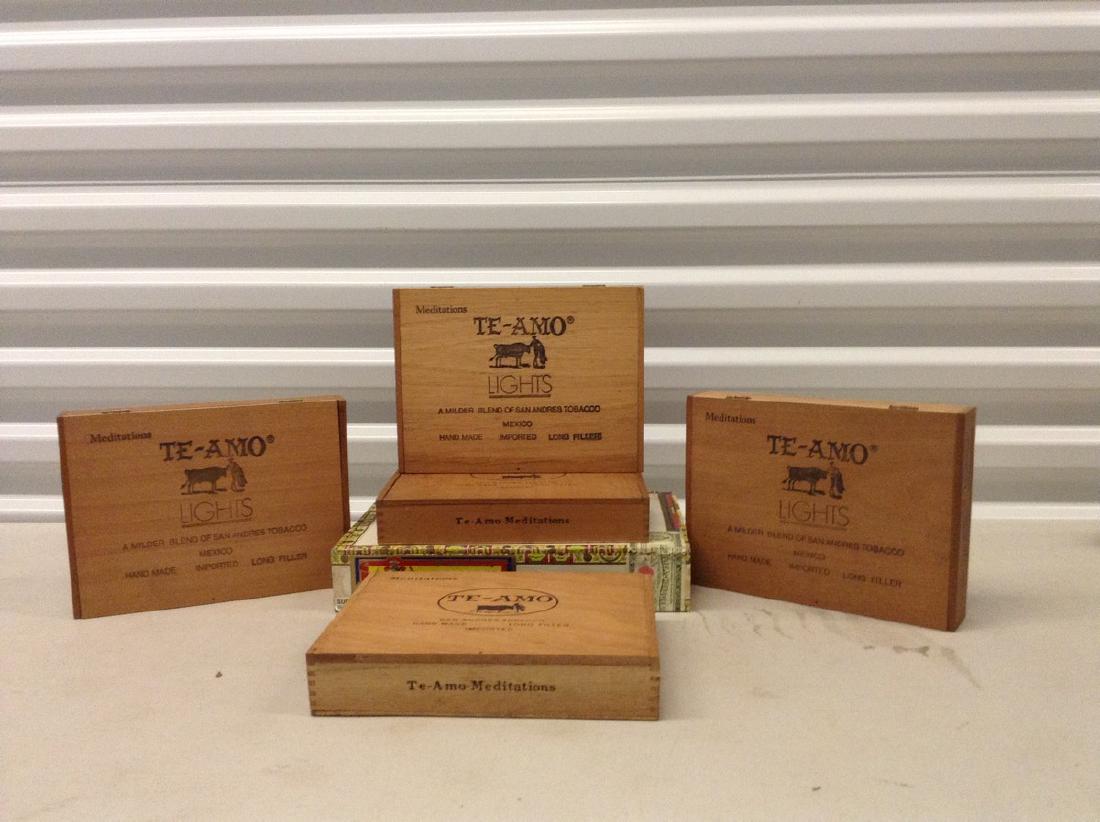Lot of Te-Amo and other tobacco cases (1 of 1)