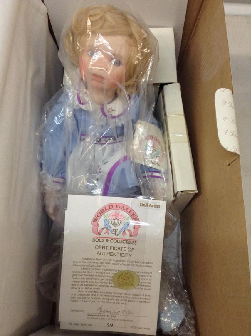 World Gallery Beth Porcealin Doll with COA: World Gallery Beth Porcealin Doll with COA