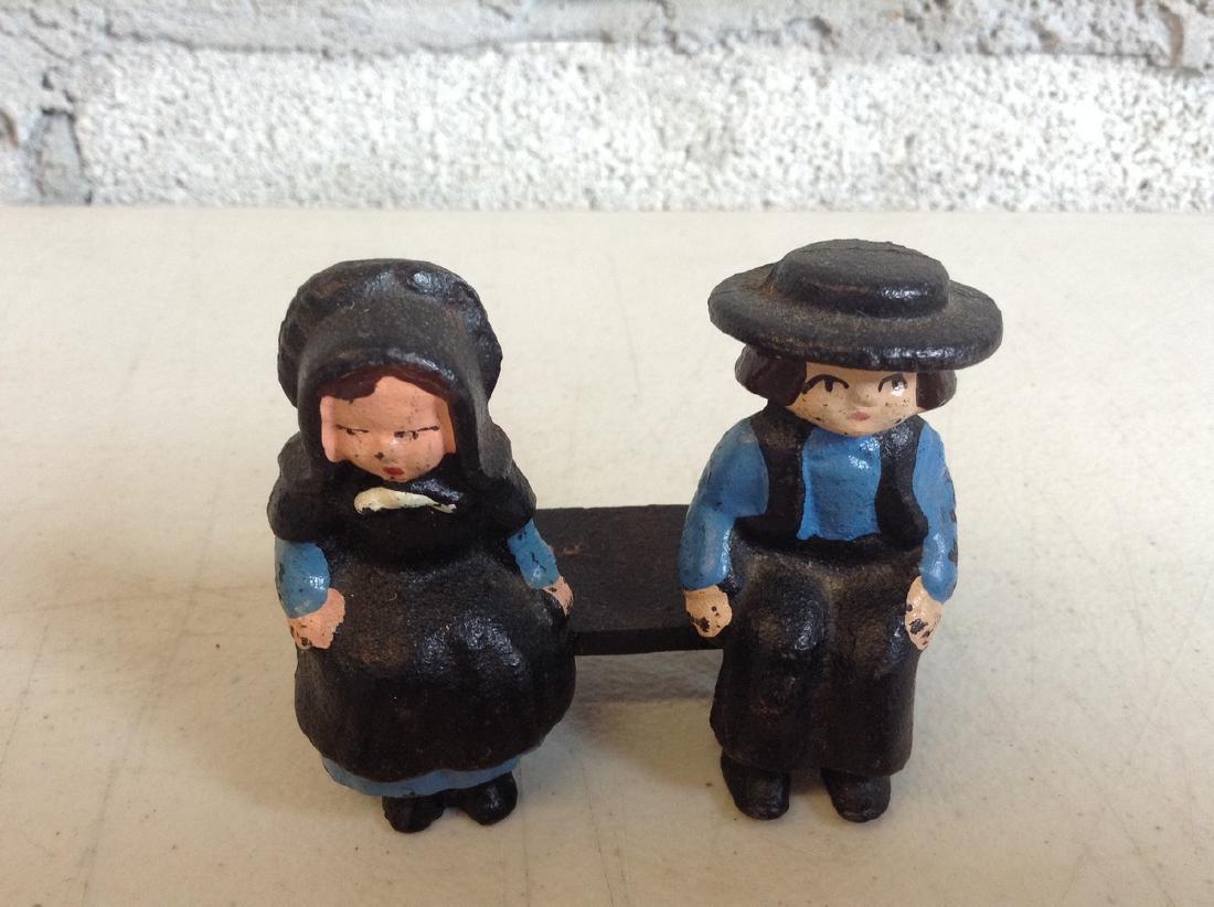Cast iron Amish people: Cast iron Amish people