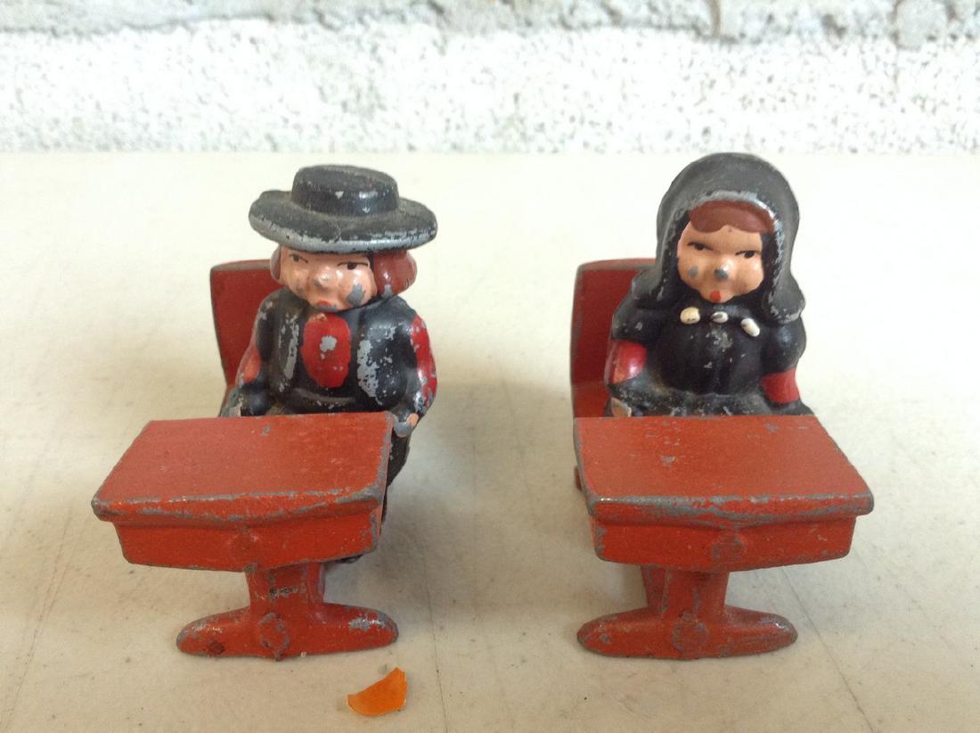 cast iron amish school children: cast iron amish school children