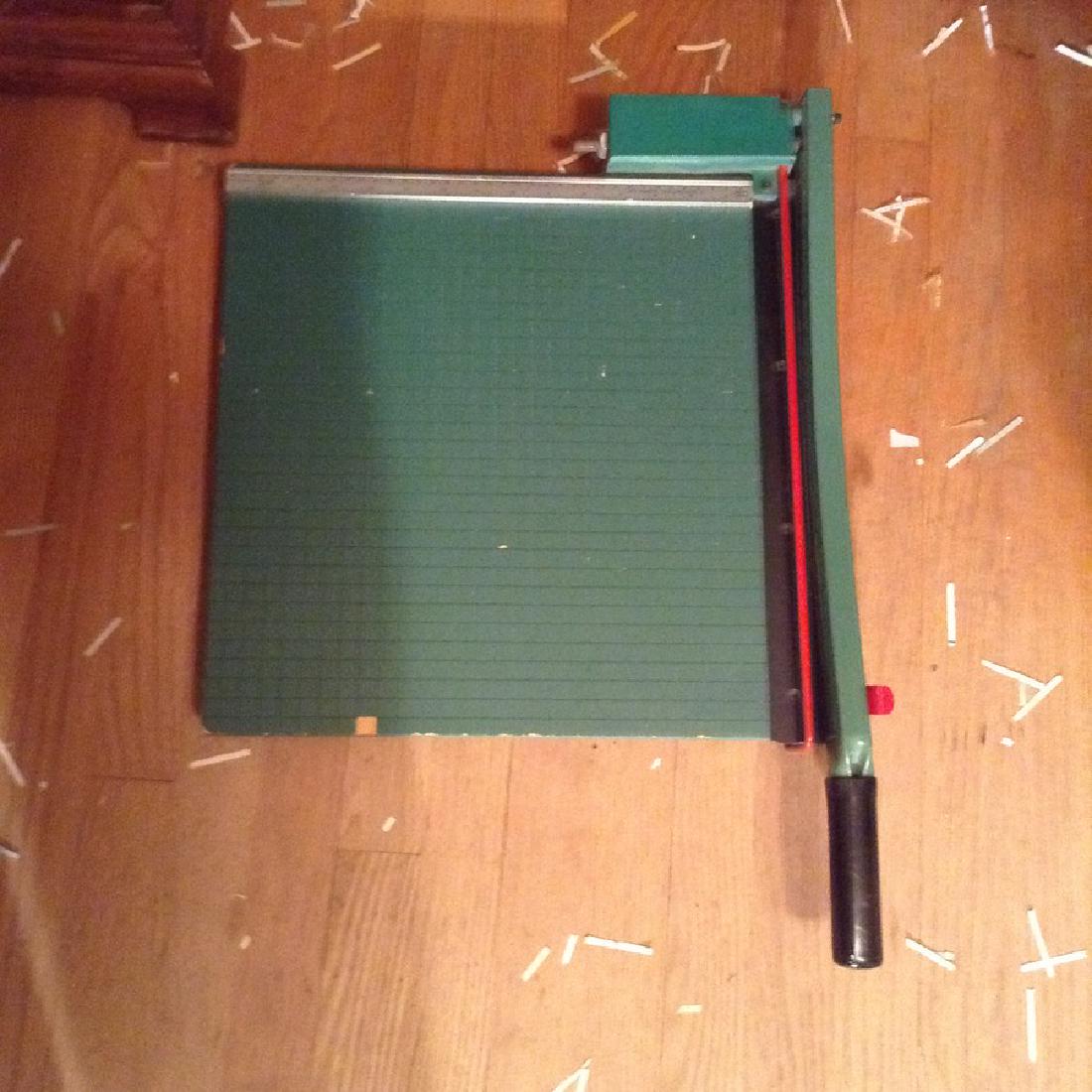 Vintage paper cutter (1 of 1)