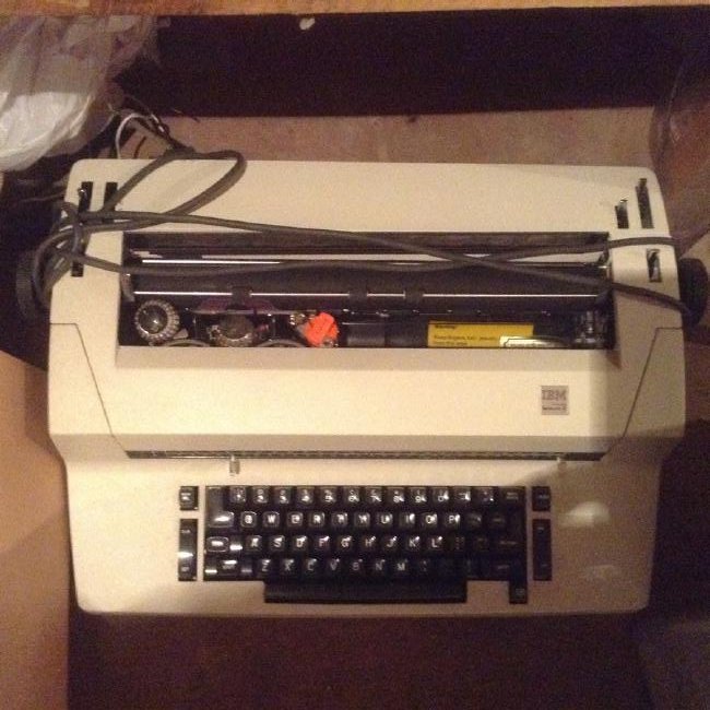like new electric typewriter IBM: like new electric typewriter IBM