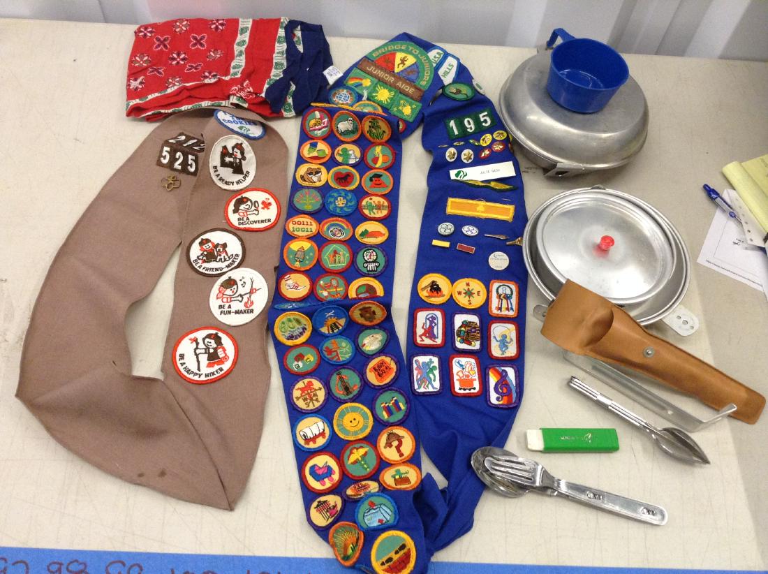 vintage girl scout patches and more (1 of 1)