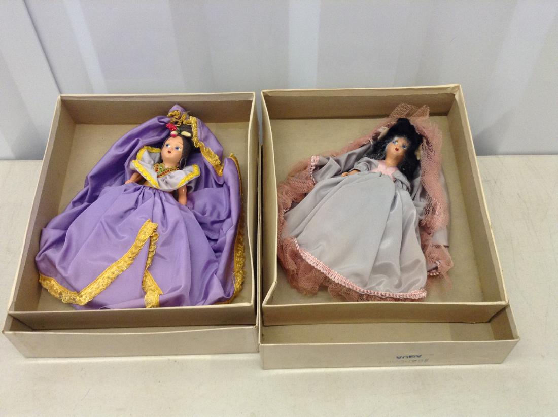 2 vintage dolls- daisy and Carmon: 2 vintage dolls- daisy and Carmon