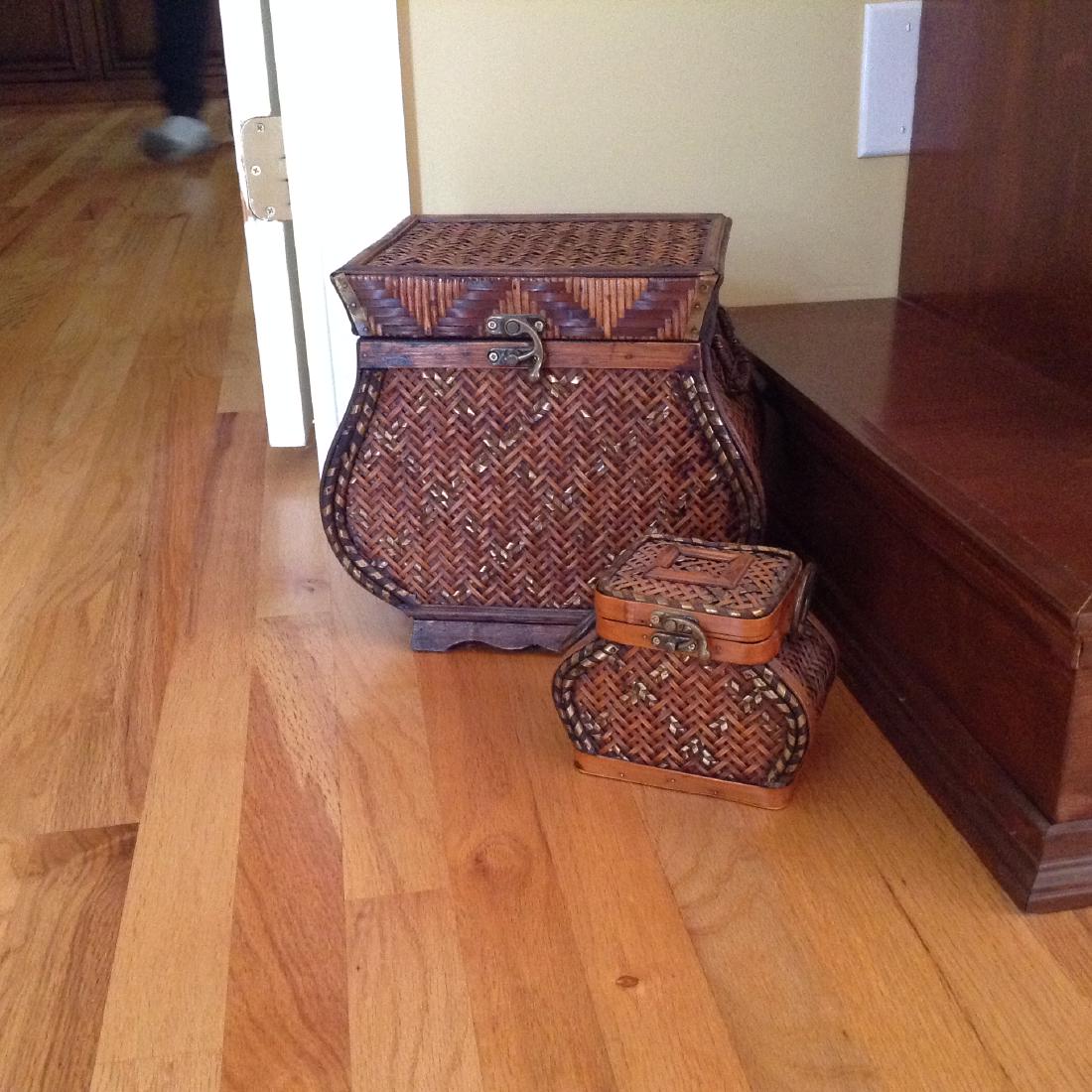 Wicker decorative baskets: Wicker decorative baskets