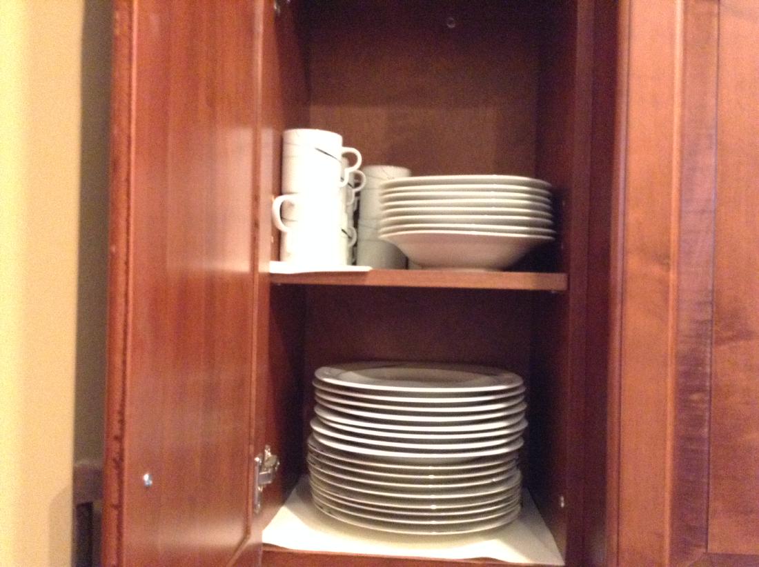 Mikasa Dinnerware - Service for 8 (1 of 1)