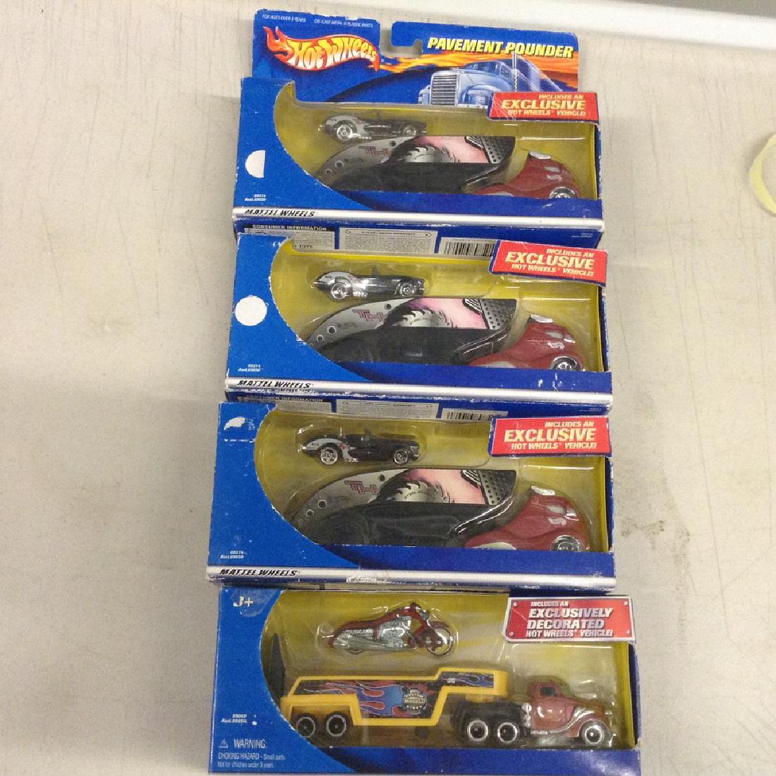 Lot of Hot Wheels pavement pounder trucks Diecast: Lot of Hot Wheels pavement pounder trucks Diecast