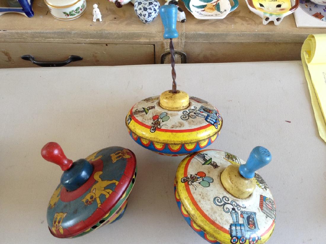 lot of 3 vintage spinning toys: lot of 3 vintage spinning toys