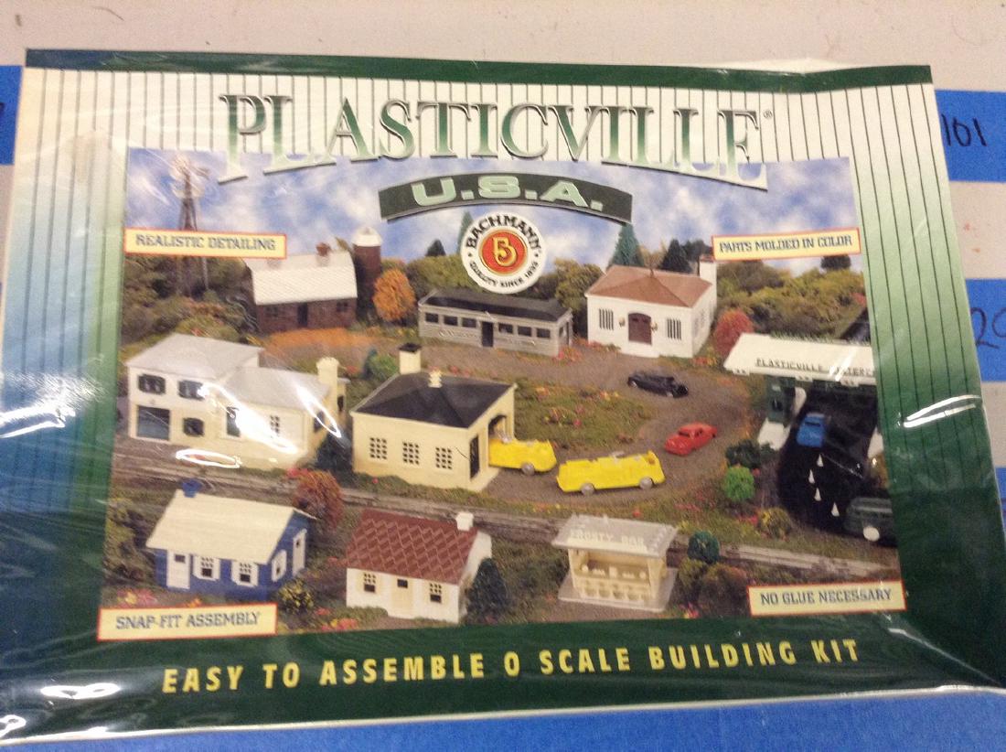 Sealed Plasticville Police Station with Car, O Scale (1 of 1)