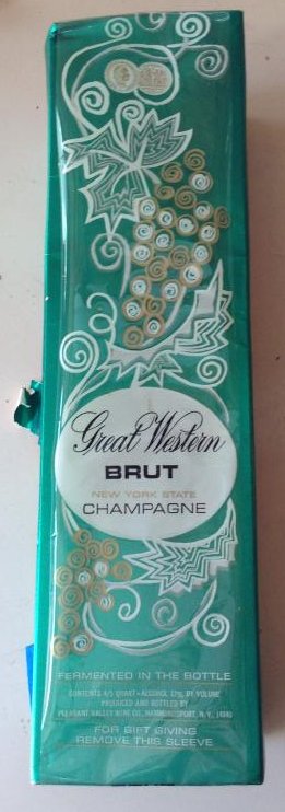 Great Western Brut new York state champagne: Any contents in bottle is Free; You are bidding on the bottle & unbroken tax stamp
