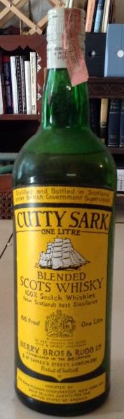 cutty sark blended scotch whiskey: Any contents in bottle is Free; You are bidding on the bottle & unbroken tax stamp