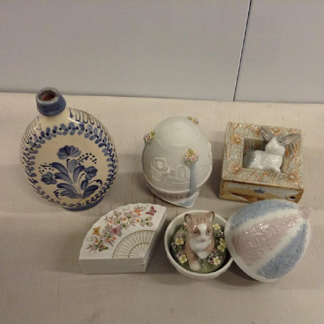 trinket box, and other glass pieces: trinket box, and other glass pieces