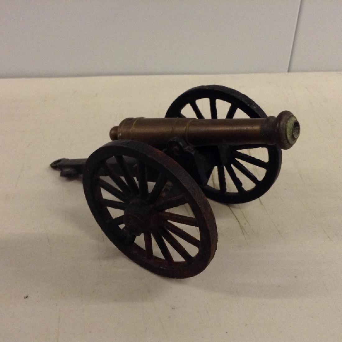 diecast iron cannon: diecast iron cannon