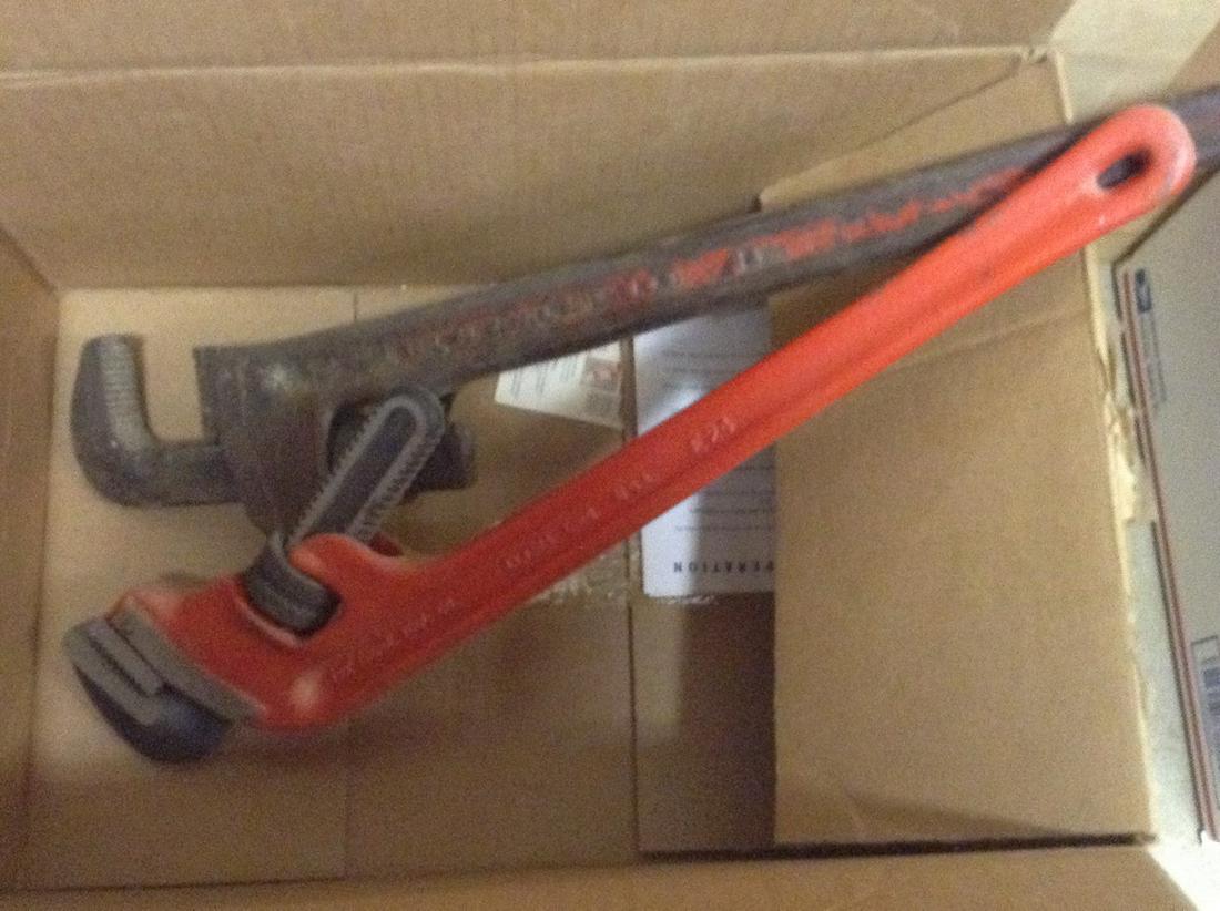 2 Vintage ridge pipe wrenches (1 of 1)