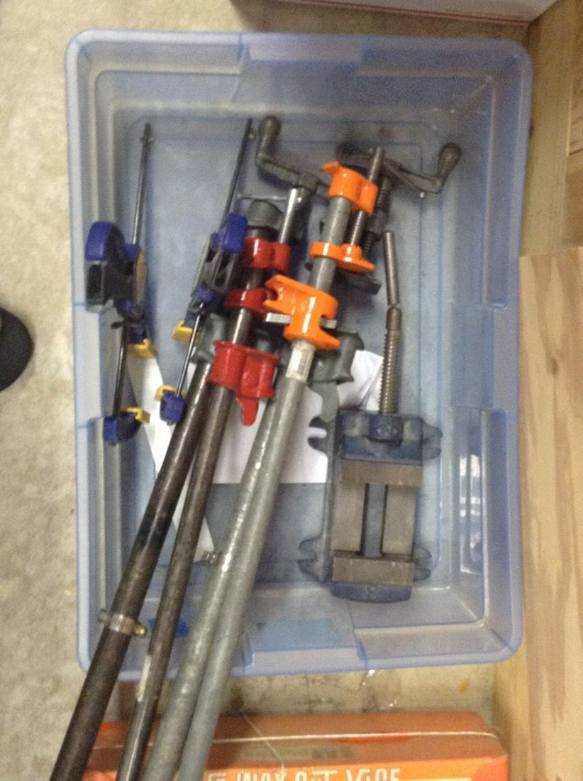 Bench vice, wood clamps and more (1 of 1)