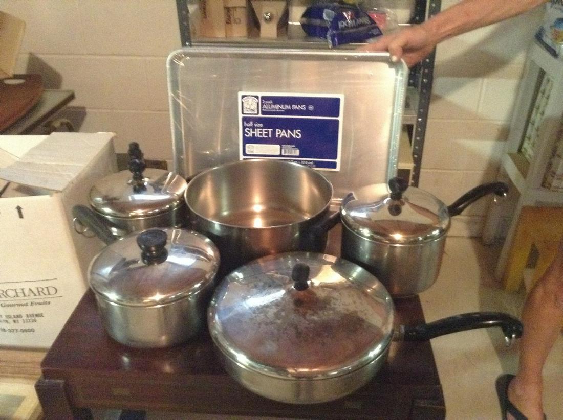 Vintage Farberware pots & pans: Vintage Farberware pots & pans