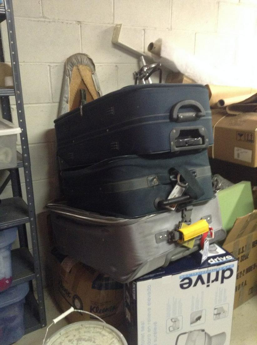 lot of 3 vintage suitcase: lot of 3 vintage suitcase