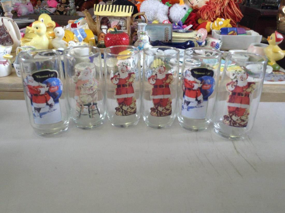 Vintage Coca-Cola Santa glasses lot of 6: Vintage Coca-Cola Santa glasses lot of 6