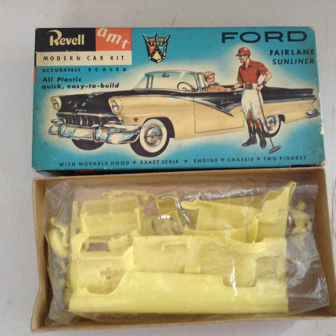 Revell Fairlane complete model kit in the box (1 of 1)