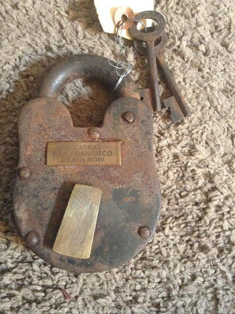 vintage Alcatraz San Francisco Death Row lock and key: vintage Alcatraz San Francisco Death Row lock and key