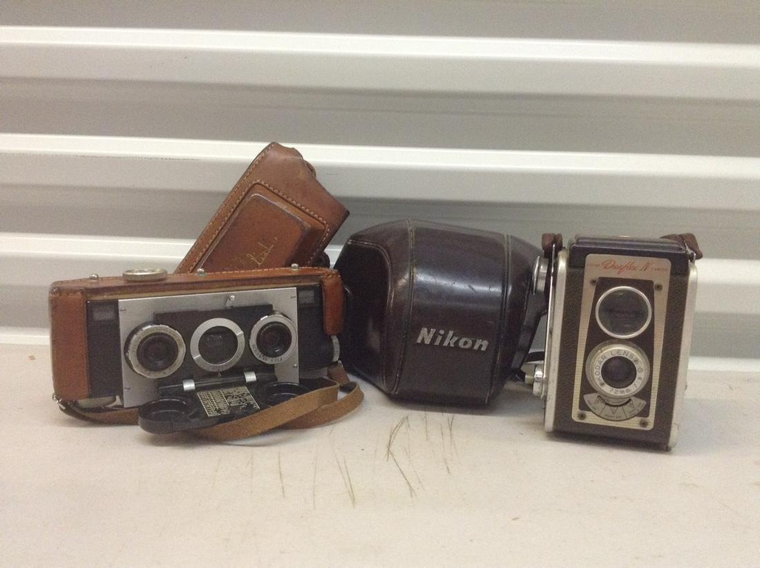 lot of Kodak duaflex, Nikon  and other vintage cameras (1 of 1)