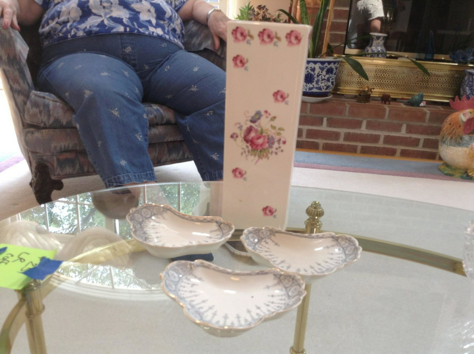 lot of rose vase and John Maddock & Son three glass: lot of rose vase and John Maddock & Son three glass dishes no chips or cracks